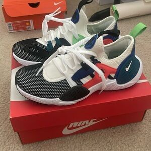 Boys Nike Huarache EDGE